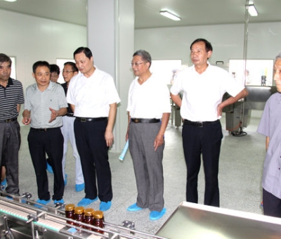 江西省老科協(xié)領(lǐng)導(dǎo)、老專家蒞臨仙客來(lái)公司考察老科協(xié)科技（培訓(xùn)）示范基地工作