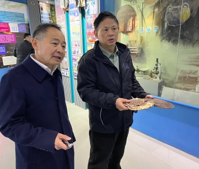 市委常委、九江軍分區(qū)政委余文生等蒞臨仙客來公司指導(dǎo)