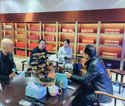 廬山市委常委、副市長(zhǎng)袁勇春節(jié)期間赴仙客來(lái)招商